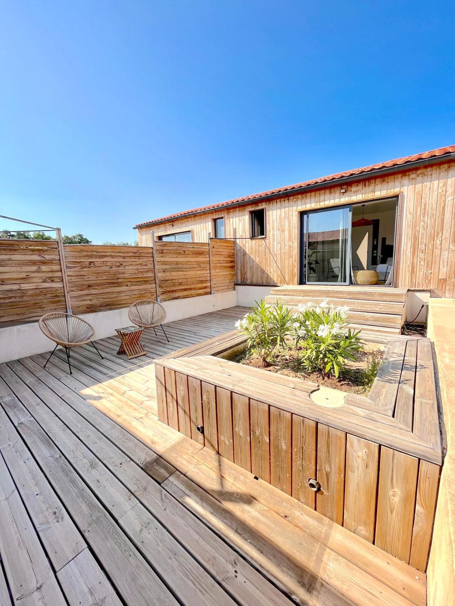 Nuiki Lodges - Chambres D'Hotes Montségur-sur-Lauzon Exterior foto